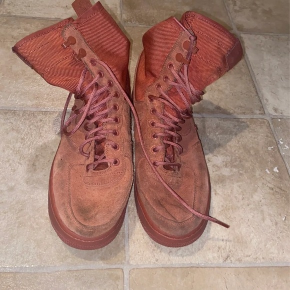 Shoes - Picture 3 of 3